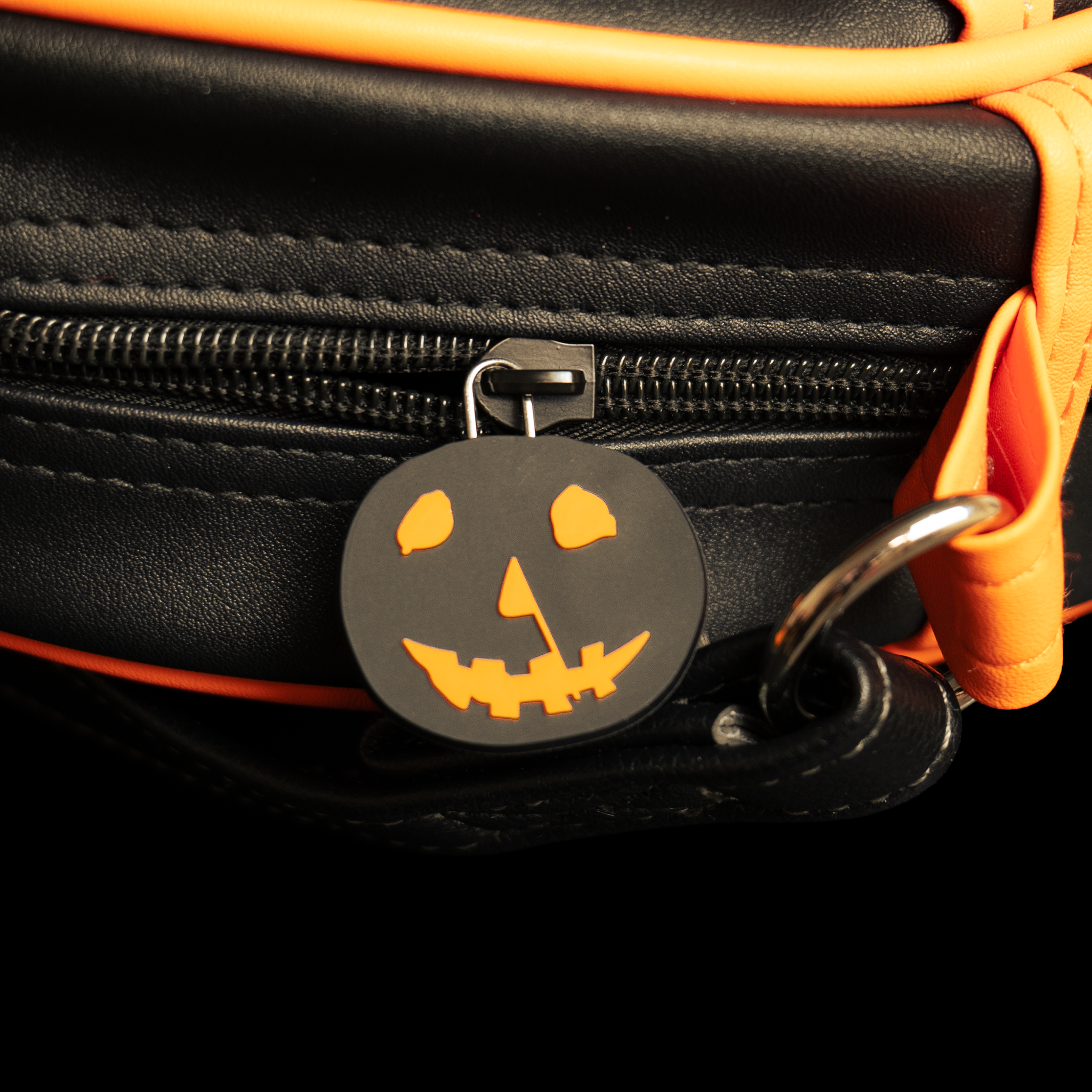 BACK-ORDER* Halloween (1978) - Poster Knife Bag – Trick Or Treat