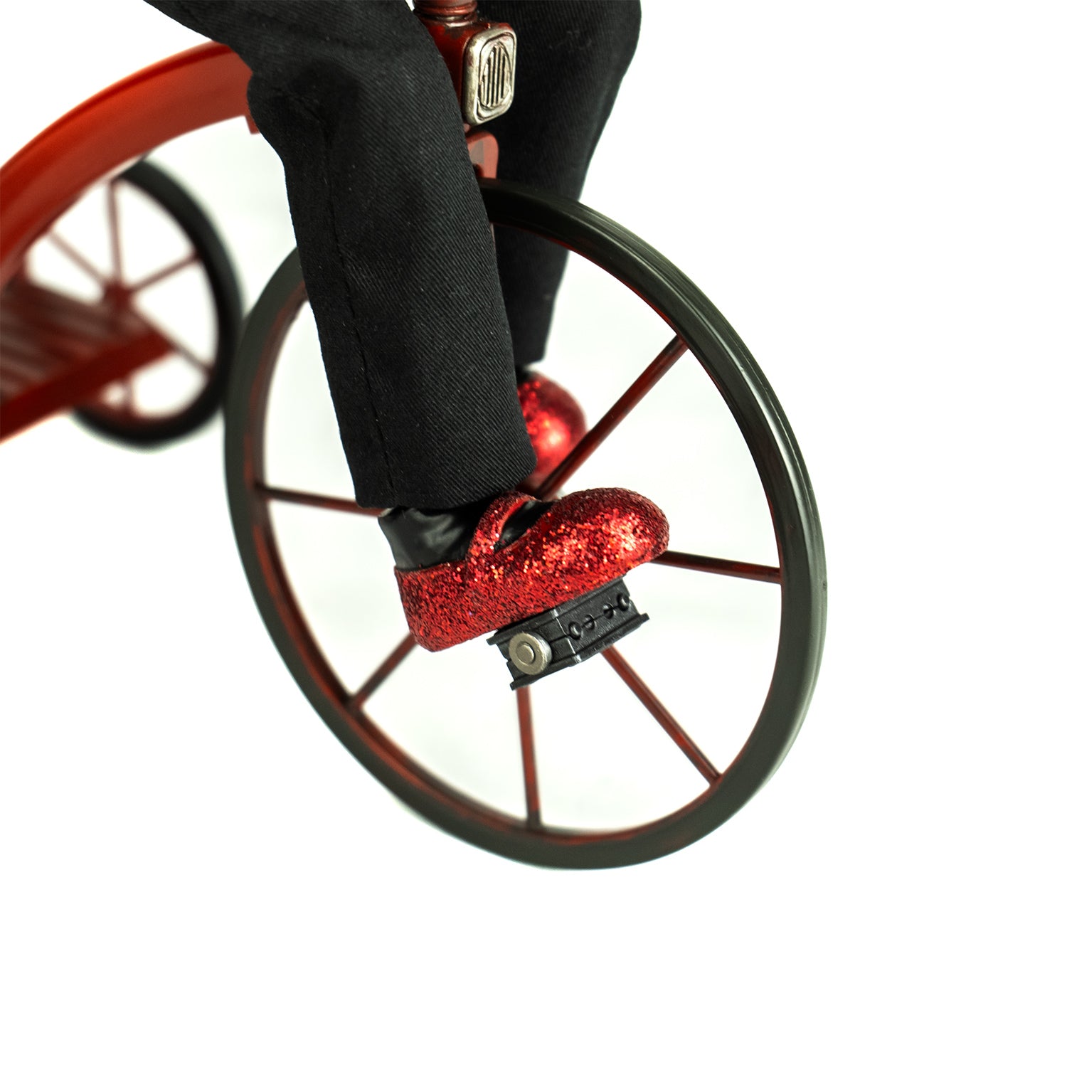 Saw Billy Puppet with Tricycle 1:6 Action Figure – Trick Or